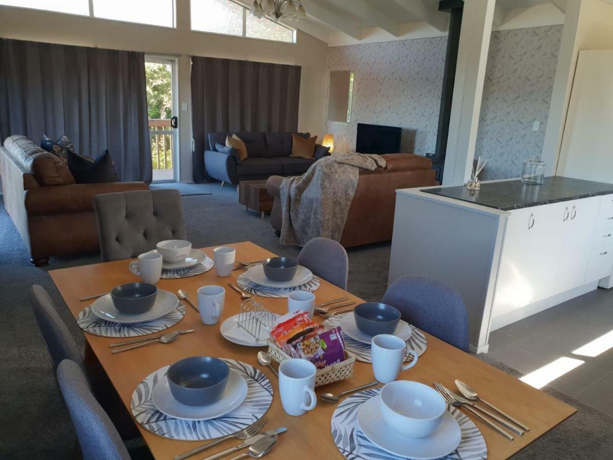 B, D & D Bed And Breakfast เทาโป ภายนอก รูปภาพ